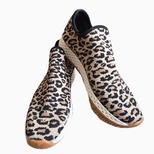 Leopard Print Slip-On Sneakers. Sz 8